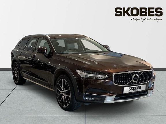 Volvo V90 Cross Country