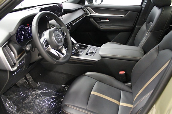 Mazda CX-60 7 of 8