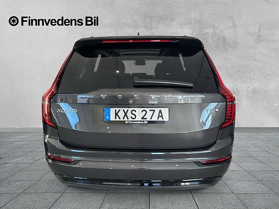 Volvo XC90 4 of 5