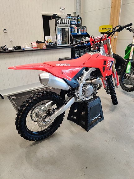 Honda CRF450R 5 of 7