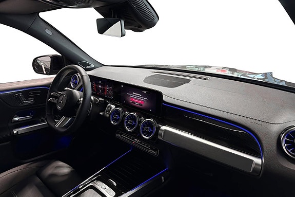 Mercedes-Benz GLB220 d 9 of 10