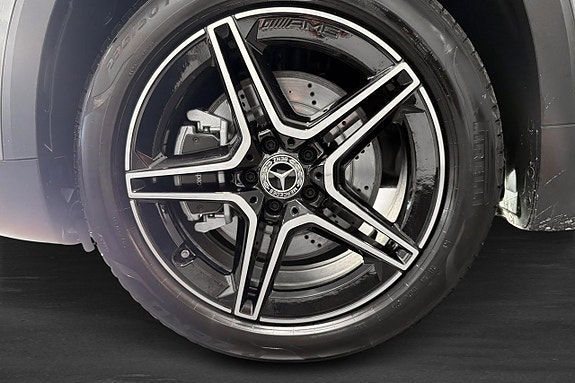 Mercedes-Benz GLB220 d 5 of 10