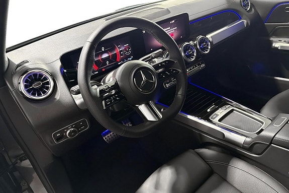 Mercedes-Benz GLB220 d 10 of 10