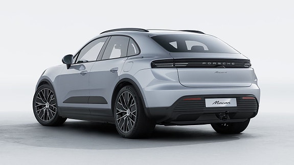 Porsche Macan 4 2 of 5