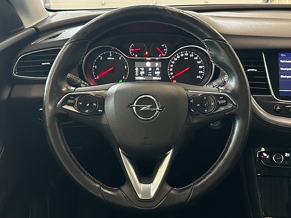 Opel Grandland X 16 of 30