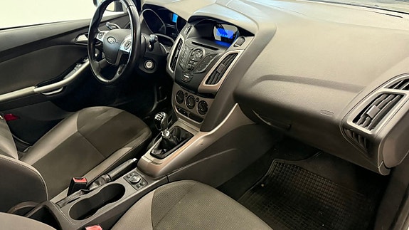 Ford Focus 14 of 21