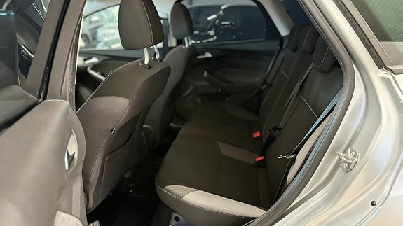 Ford Focus 11 of 21