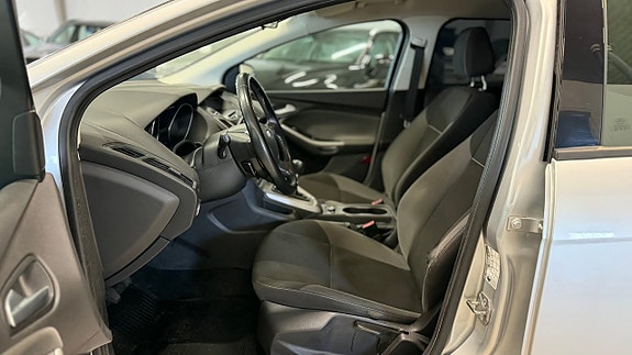 Ford Focus 8 of 21