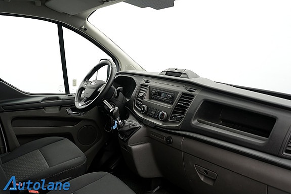 Ford Transit Custom 16 of 25