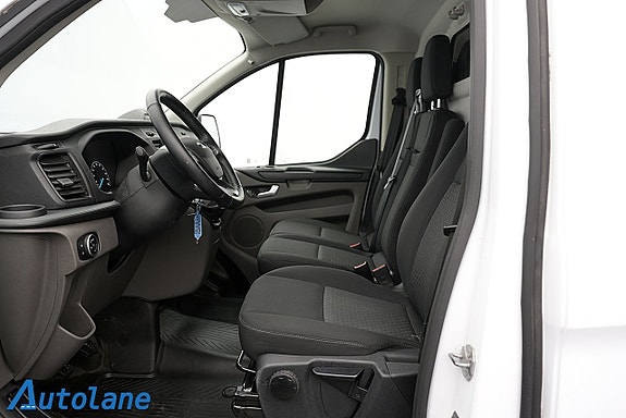 Ford Transit Custom 18 of 25