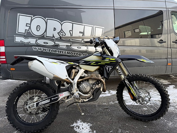 Triumph TF 250-E  / 33tim / Räntefritt 24mån