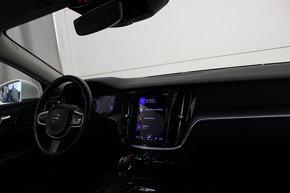 Volvo V60 25 of 27