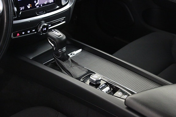 Volvo V60 12 of 27