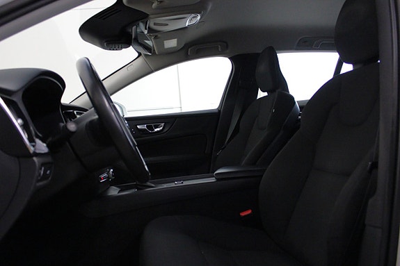 Volvo V60 13 of 27