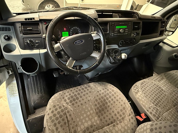Ford Transit 8 of 10