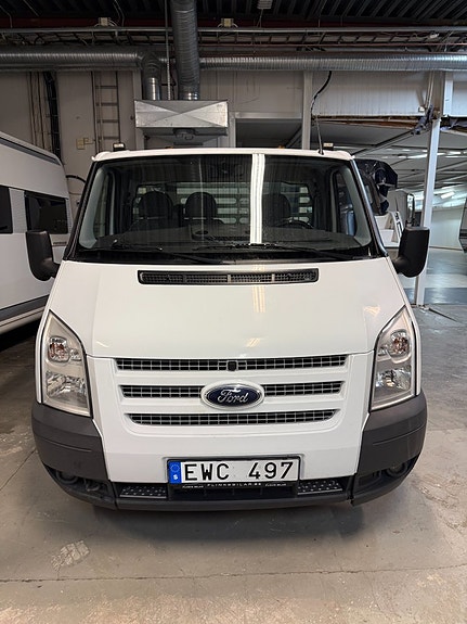 Ford Transit 3 of 5