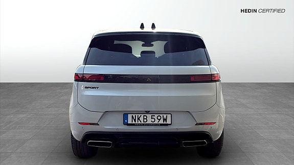Land Rover Range Rover Sport 7 of 13