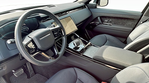 Land Rover Range Rover Sport 12 of 13