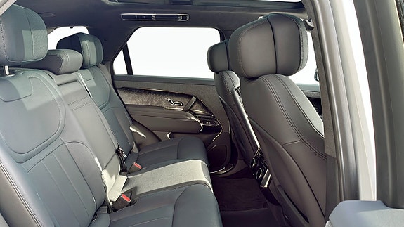 Land Rover Range Rover Sport 5 of 5