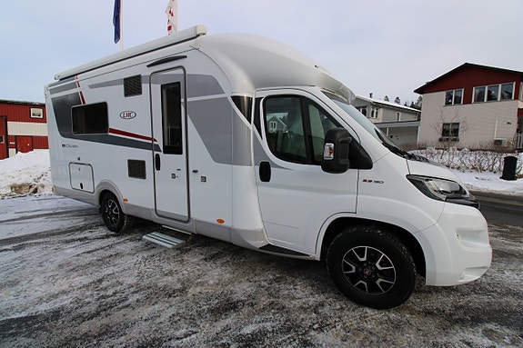 LMC T 712 Comfort 2019 150 hk  Låga enkelsängar
