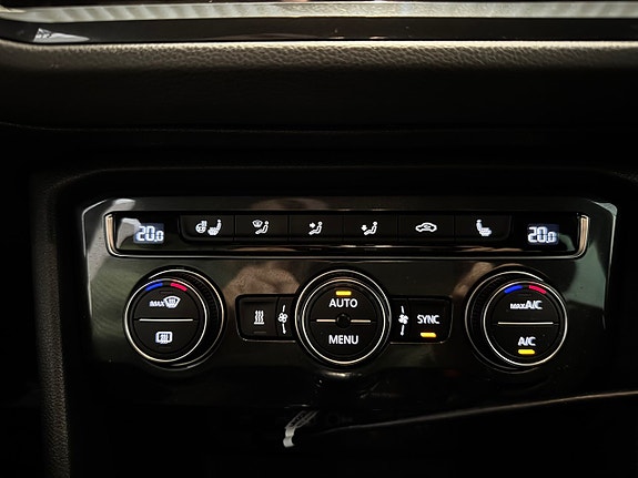 Volkswagen Tiguan 14 of 28