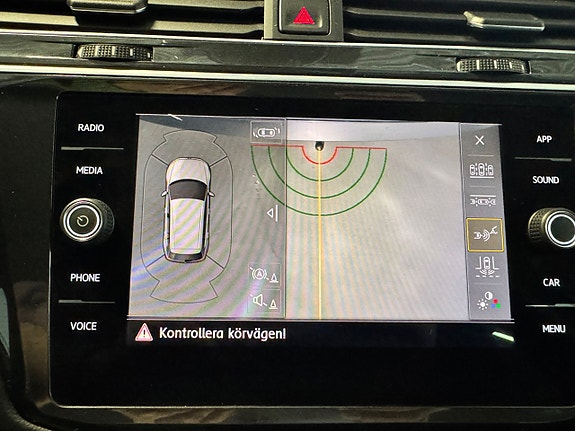 Volkswagen Tiguan 24 of 28