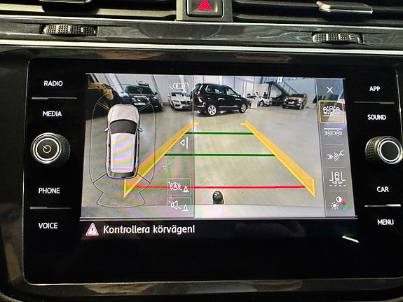 Volkswagen Tiguan 25 of 28