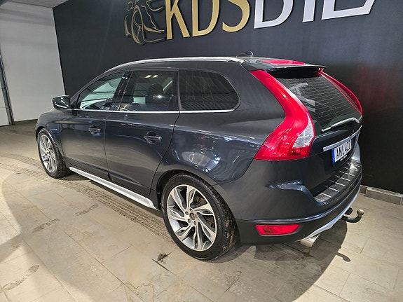 Volvo XC60 3 of 5