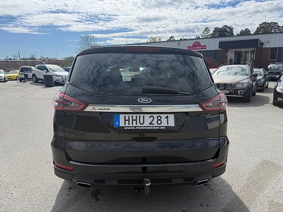 Ford S-MAX 8 of 23