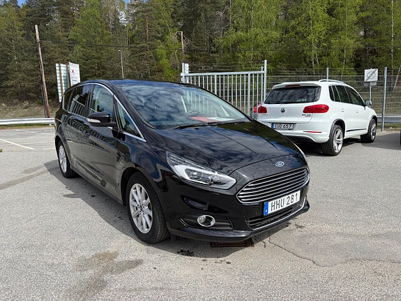 Ford S-MAX 2 of 5