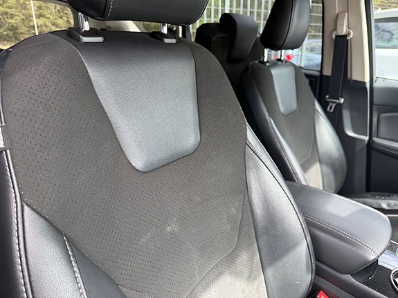 Ford S-MAX 12 of 23