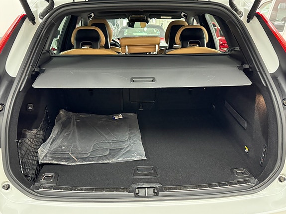 Volvo XC60 17 of 24