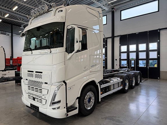 Volvo FH540 Tridem lastväxlare Hiab 24T LVX 5.800 mil