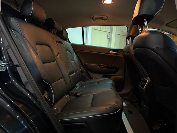 Kia Sportage 12 of 20