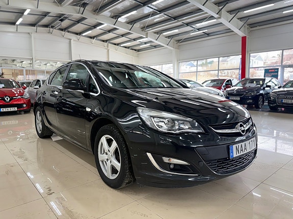 Opel Astra 12 of 25