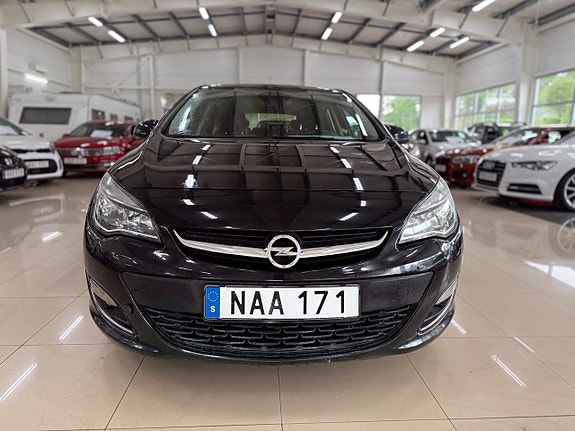 Opel Astra 2 of 5