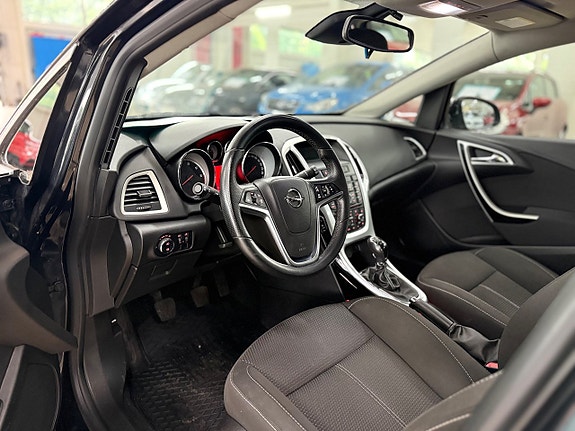 Opel Astra 13 of 25