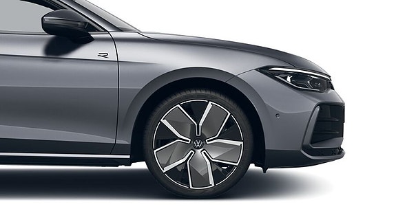 Volkswagen Passat 5 of 7