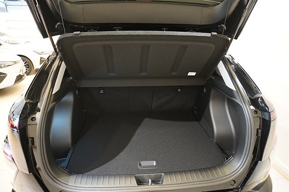 Hyundai Kona 8 of 11