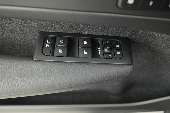 Volvo EC40 10 of 18