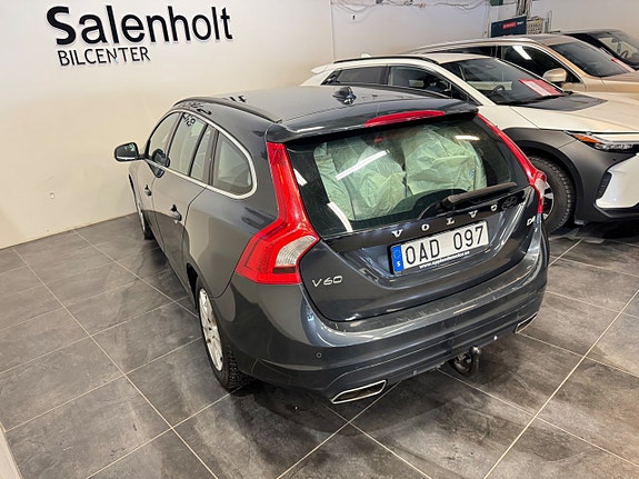 Volvo V60 8 of 27
