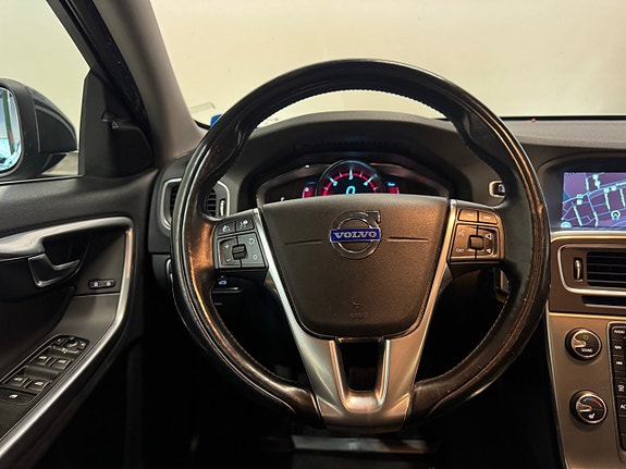 Volvo V60 17 of 27