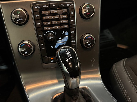 Volvo V60 23 of 27