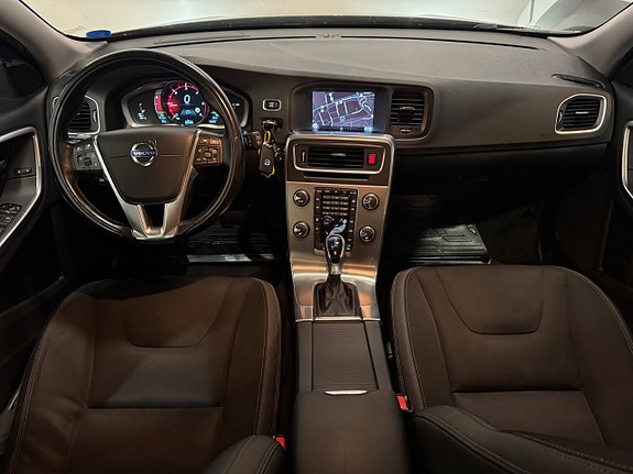 Volvo V60 16 of 27