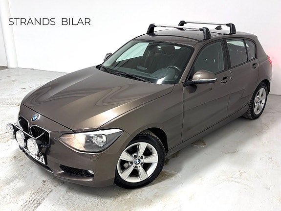 BMW 118d 2 of 5