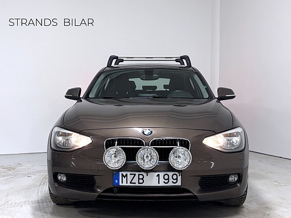 BMW 118d 4 of 5