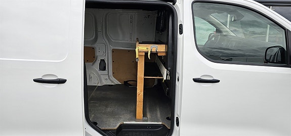 Toyota Proace 9 of 15
