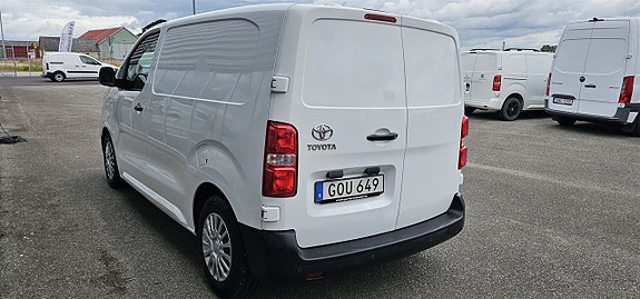 Toyota Proace 8 of 15