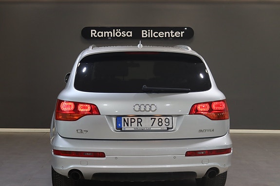 Audi Q7 9 of 28