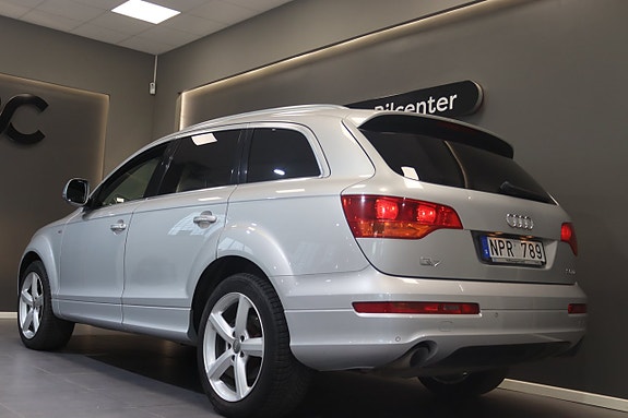 Audi Q7 10 of 28